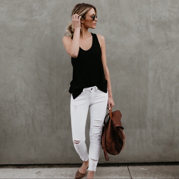 SUMMER CLEARANCE‼️ Jaedyn Distressed White Denim - Picture 2 of 8